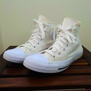 *SOLD*White Hightop Waterproof Converse*SOLD*